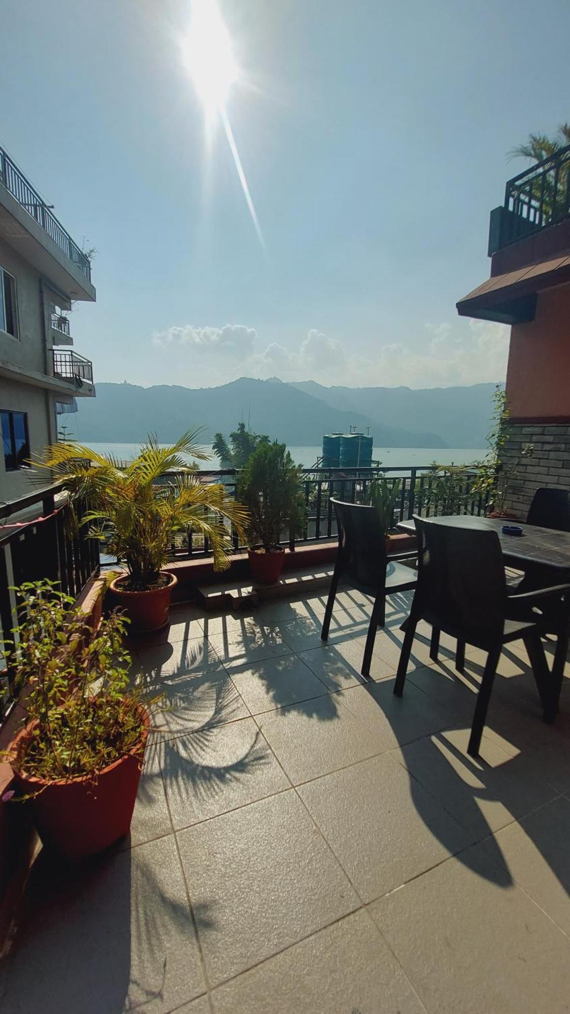 Golden Lake Pokhara Exterior foto